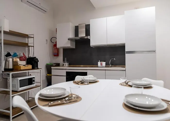 Trevisani 221 Apartament