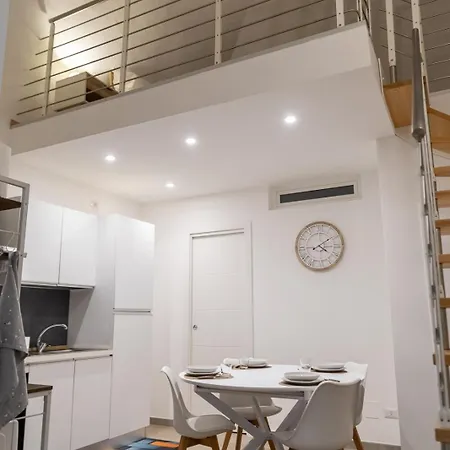 Trevisani 221 דירה בארי